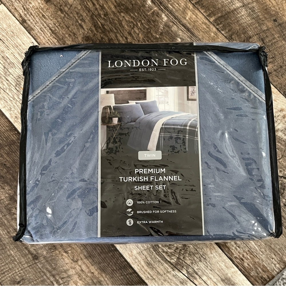 London Fog Twin Blue Flannel Sheet Set